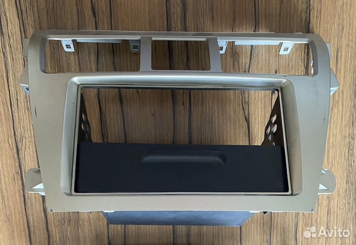 Рамка переходная Toyota Belta, Vitz, Yaris