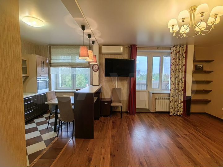 3-к. квартира, 83 м², 5/5 эт.