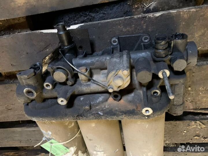 Кронштейн масляного фильтра Renault Premium DXI 11