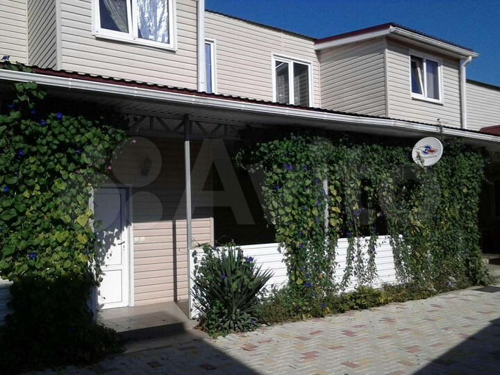 Дом 395 м² на участке 7,8 сот.