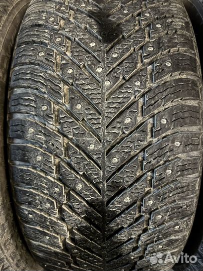 Nokian Tyres Hakkapeliitta 10p SUV 275/45 R20