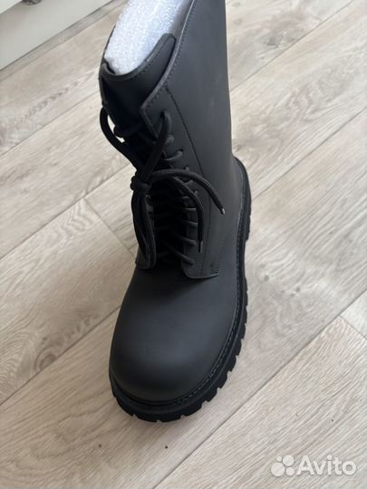 Balenciaga steroid boots
