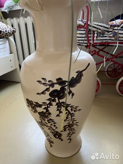 Ваза большая напольная, настенные часы