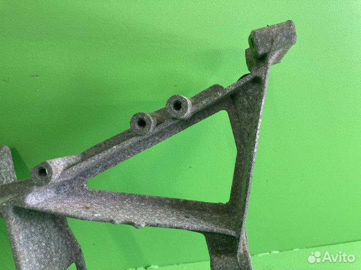 Кронштейн фары DAF XF105