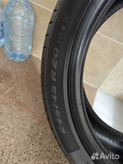 Pirelli P Zero 245/45 R20