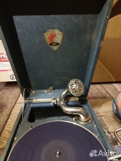 Патефон молот