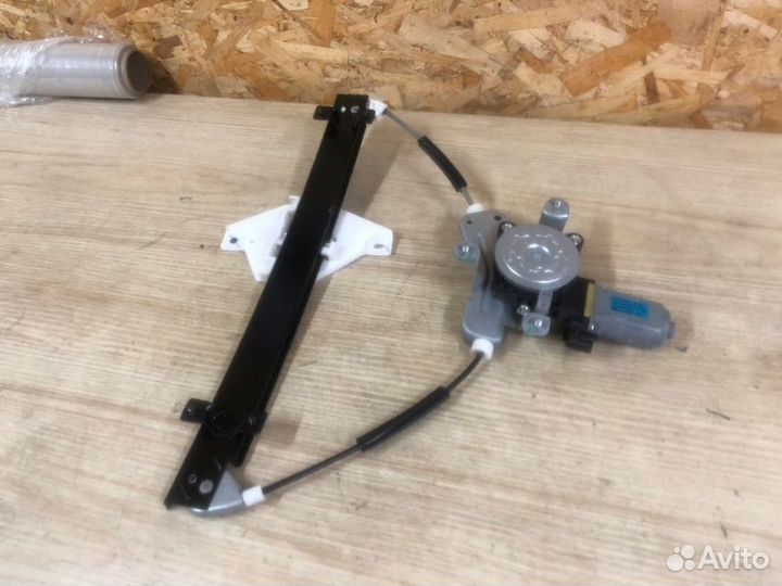 Стеклоподъемник задний правый Ssangyong Kyron