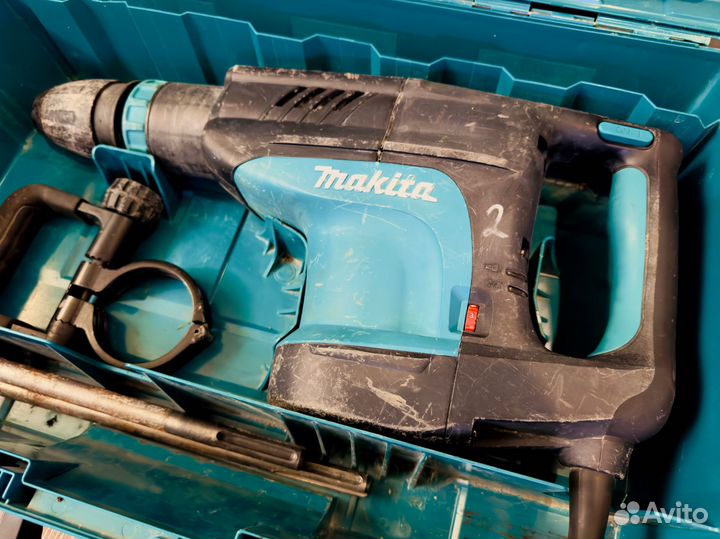 Отбойный молоток Makita HM1203C 2022 г.в