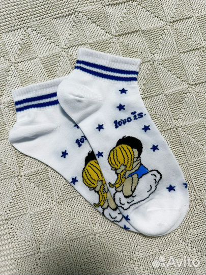 Носки Love is