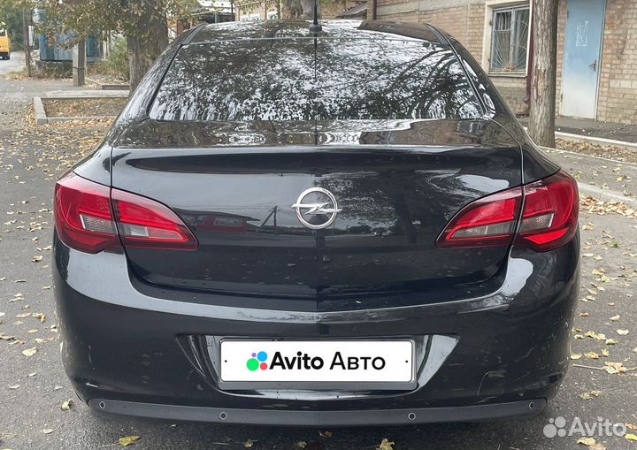 Opel Astra 1.6 МТ, 2012, 190 196 км