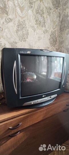 Продам телевизор