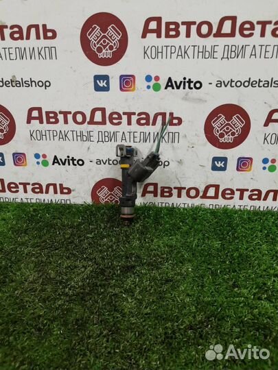 Форсунка топливная Mazda 3 BK рест. 2006