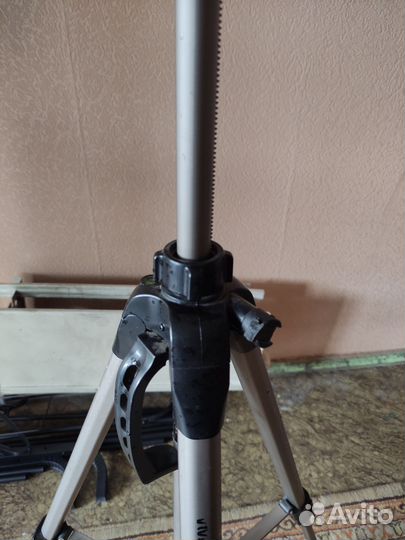 Штатив для фотоаппарата