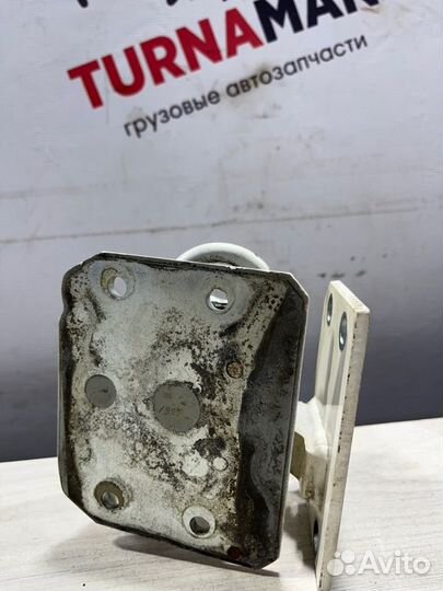 Петля двери Man Tgl 8.180