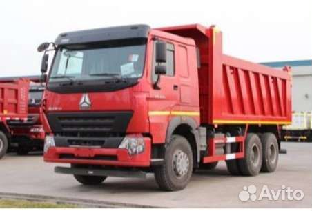 Водитель самосвала