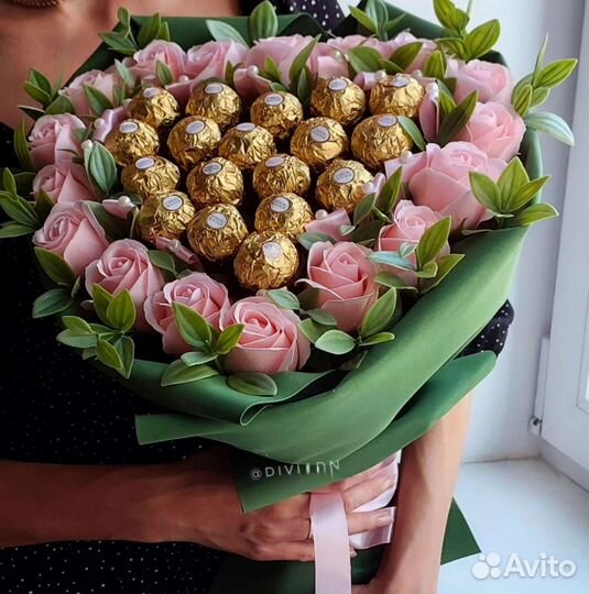 Сладкий букет из конфет ферреро FerreroRocher