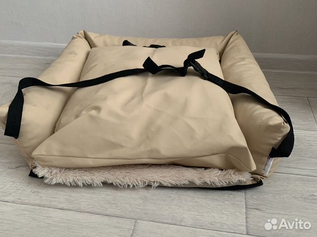 Лежанка для животных в машину