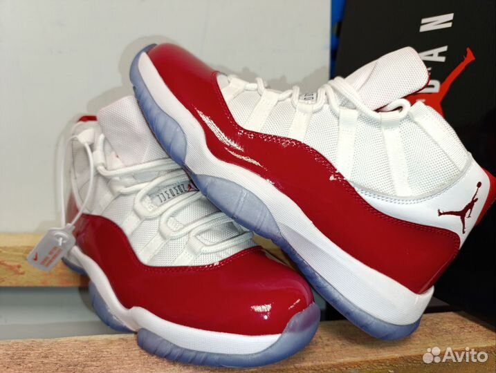 Nike Air Jordan 11 Cherry