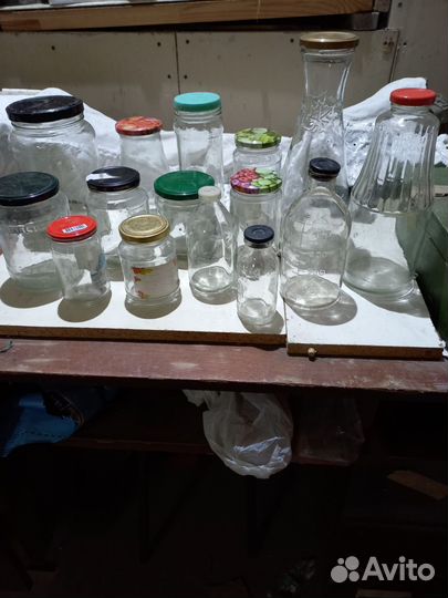 Банки, бутылки стеклянные с винтовой крышкой