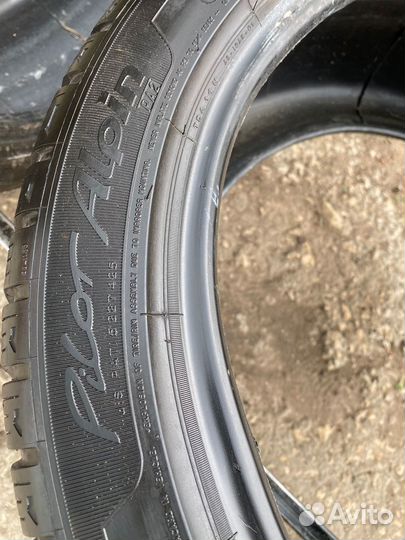 Michelin Alpin 2 255/40 R18