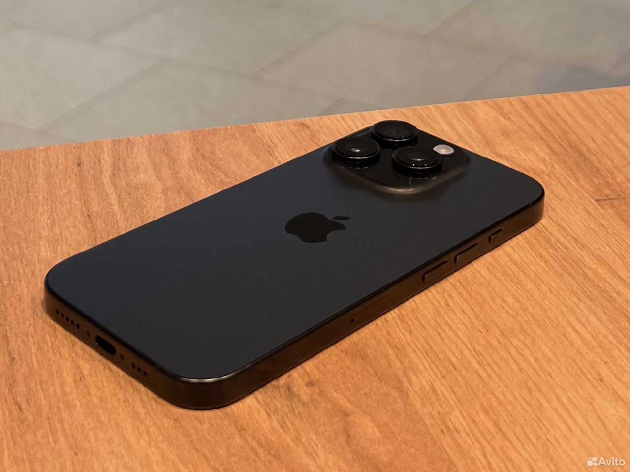 iPhone 16 Pro, 256 ГБ