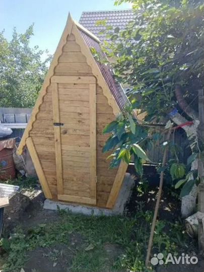 Дачный туалет деревянный