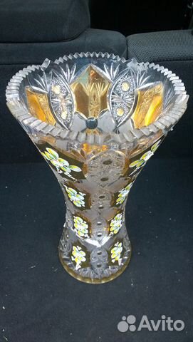 Продаю хрустальную вазу для цветов 50 см Чехия