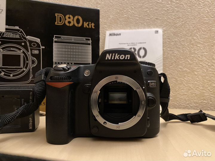 Зеркальный фотоаппарат Nikon D-80 Kit