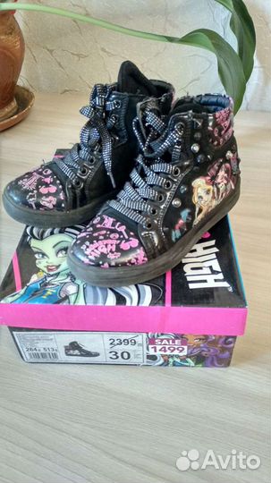 Ботинки для девочки