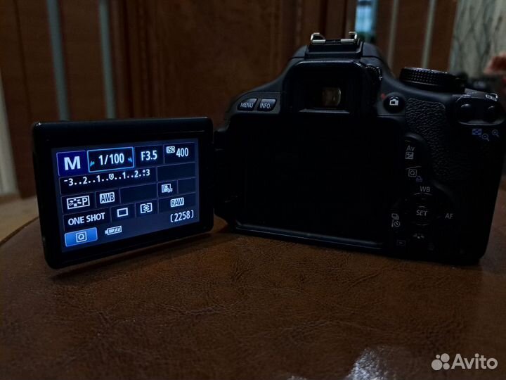 Зеркальный фотоаппарат canon 600d комплект