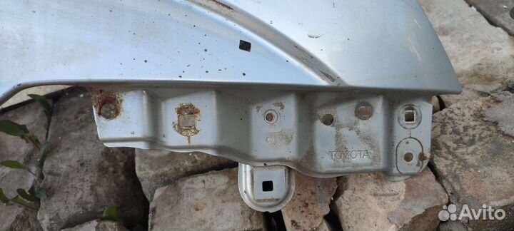 Крыло переднее правое на prado 120