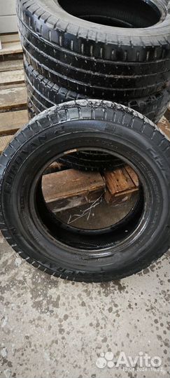 Шины бу 215/70 R15C