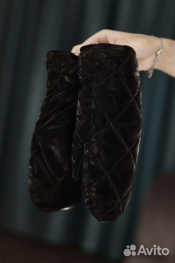 Варежки из экокожи