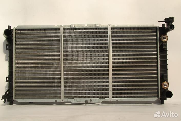 Радиатор охлаждения Mazda 626 GF