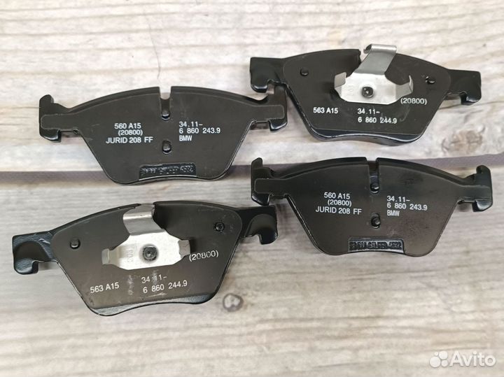 Тормозные колодки передние бмв F10 F11новые