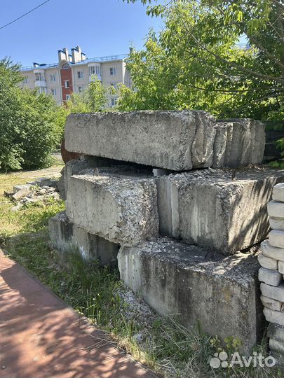 Бетонные блоки