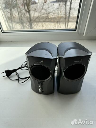 Компьютерные колонки genius