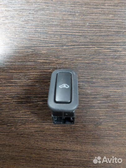 Кнопка Volkswagen Touareg 1 4.2 2006