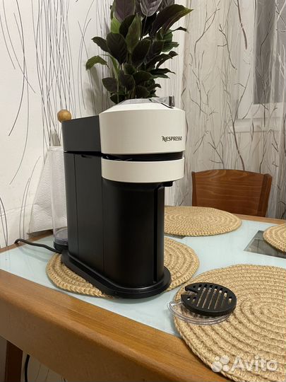 Кофемашина капсульная Nespresso Vertuo