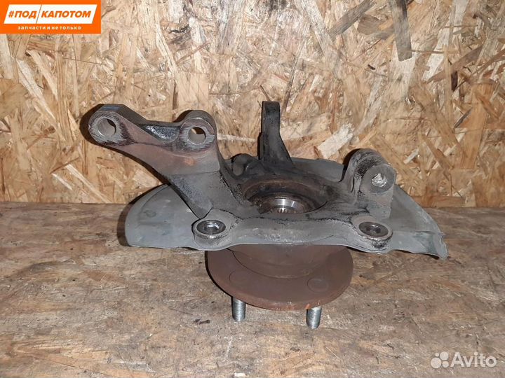 Кулак передний правый Mitsubishi Lancer 10