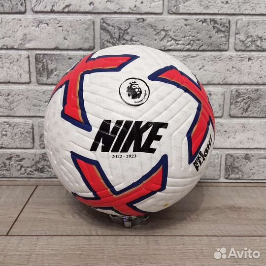 Футбольный мяч