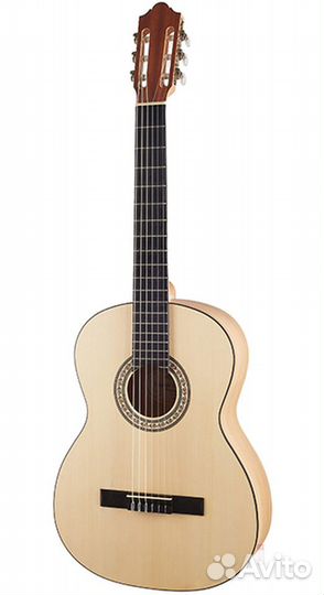 Классическая гитара + комплект струн