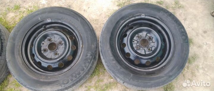 R13 Kumho Sense KR26 175/70, PCD 4x100 DIA 54