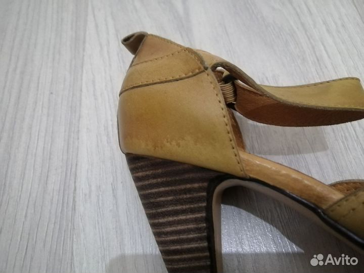 Босоножки женские 36 размер
