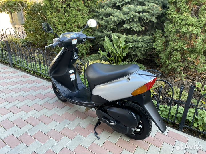 Скутер Suzuki Lets2