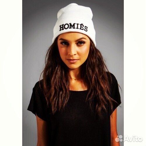 Шапки женские новые