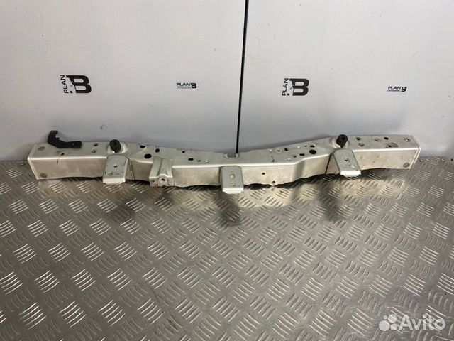 Передняя панель (телевизор) передняя Toyota