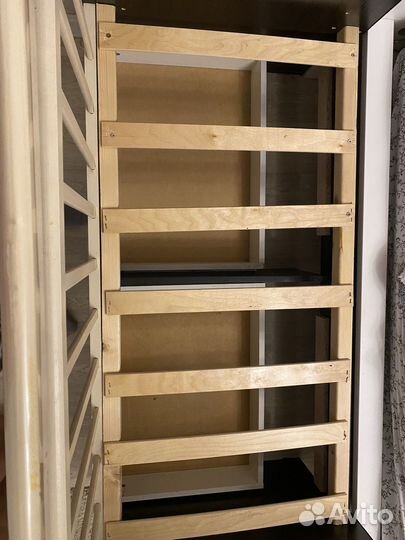 Детская кроватка с поперечным маятником