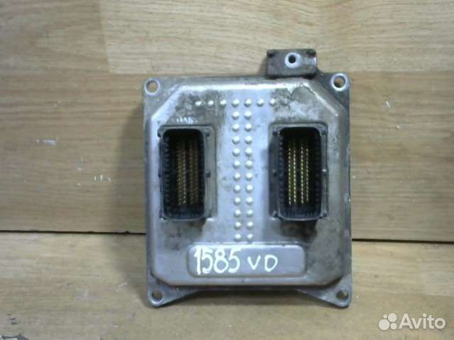 Блок управления двигателем Opel Zafira B 55568735