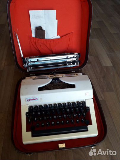 Пишущая машинка ортех